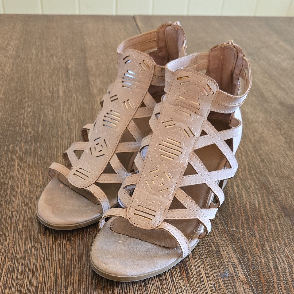 Mia Girl Sandals, Girls Size 4